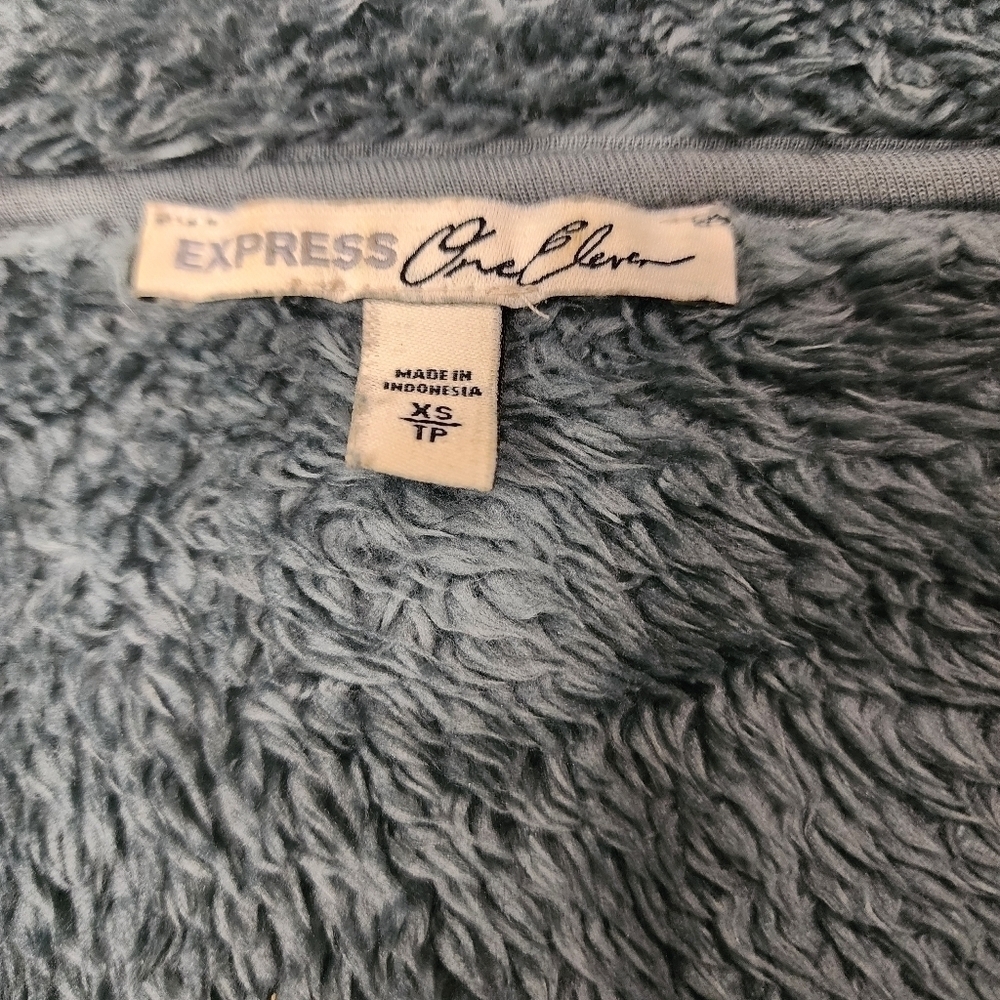 Bluish Green Soft Fuzzzy Oversized Long Sleeve By Express One Eleven Size XS - Picture 4 of 6